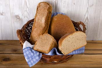 Bauernbrot und Vollkornbrot von Familie Krenn aus Scheibbs in Wurzers Hofladen in Bodensdorf bei Wieselburg